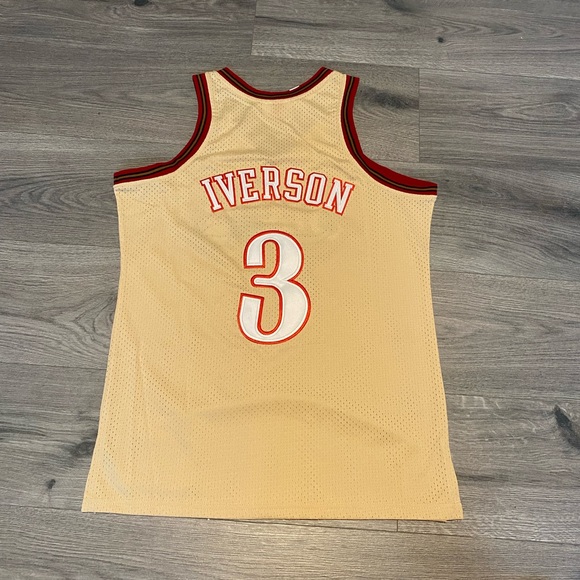 Allen Iverson 76ers Jersey - Picture 3 of 4
